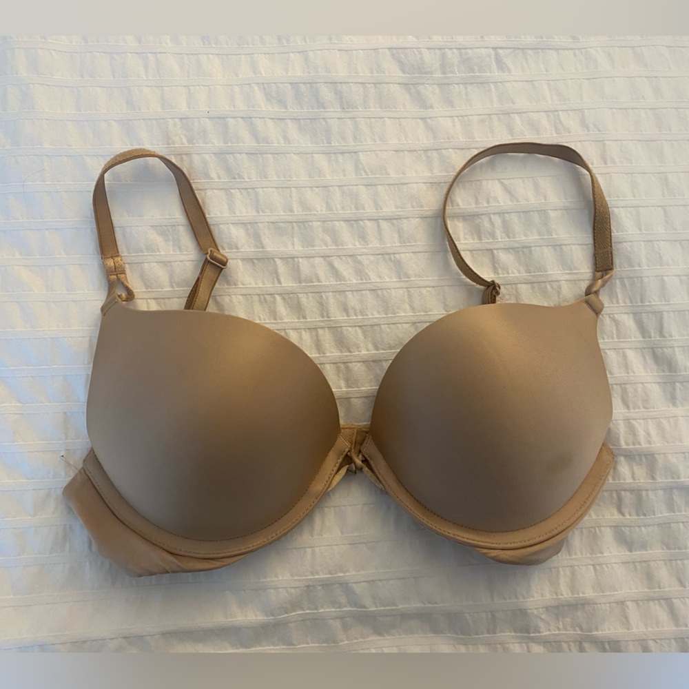 Victoria's Secrets Bombshell Bra